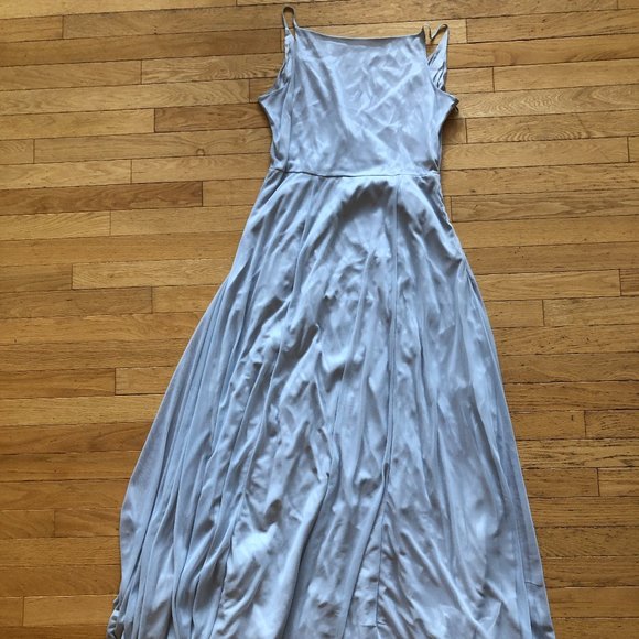 Like New Gorgeous Tristan and Iseut Women's Long Gray/Silver Formal Gown - Picture 1 of 11